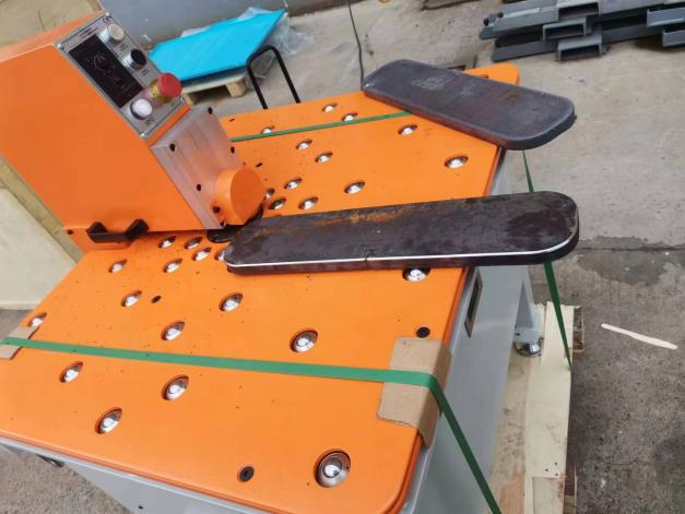 https://www.bevellingmachines.com/gcm-r3t-rounding-machine.html