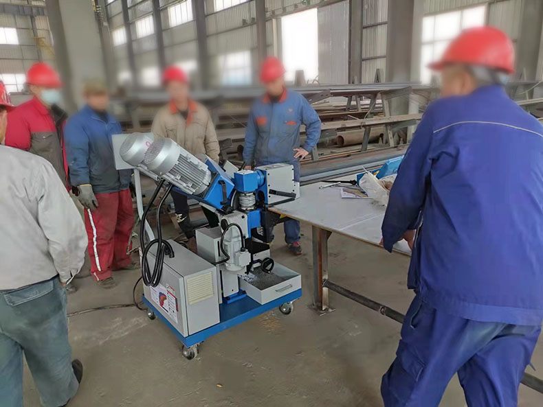 steel plate beveling machine